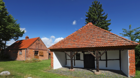 Alte Gutsschmiede und Gutsbackhaus Teschow