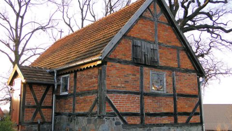 Lüttenhagen Kirche