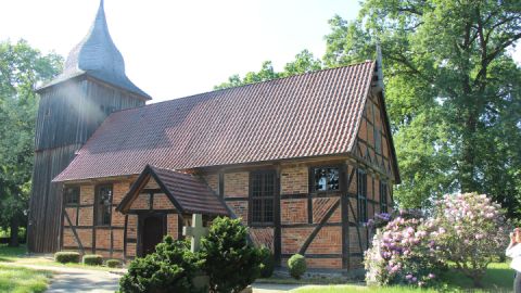 Außenansicht - Kirche Dammwolde