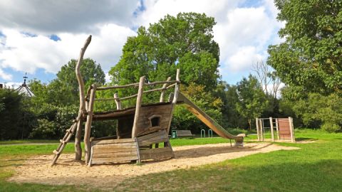 Spielplatz an der Burg Wesenberg_4