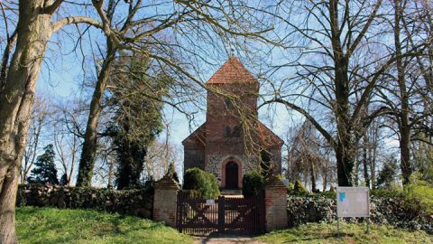 Feldsteinkirche / Kirch Poppentin